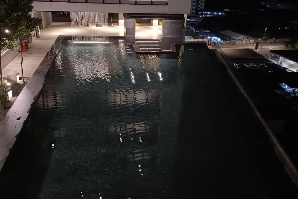 Pangsapuri Cozy Flexus Signature 4 Guests Pool Nflix Hbo *